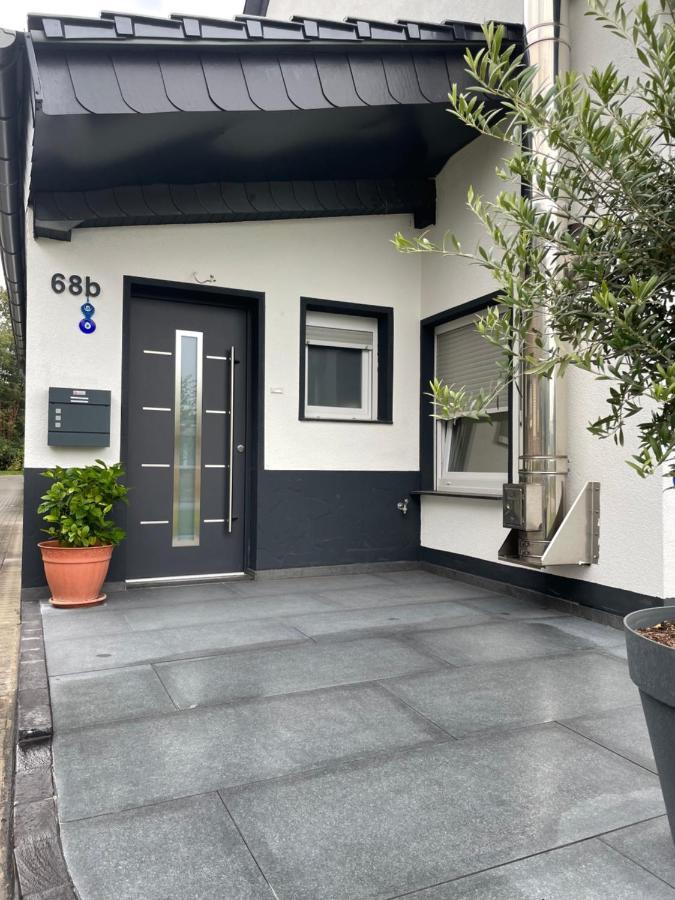 Exklusive Flughafen-Messe Apartment Naehe Duesseldorf ドゥイスブルグ エクステリア 写真